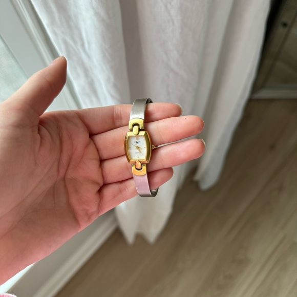 Vintage quartz two-toned watch - Picture 2 of 4